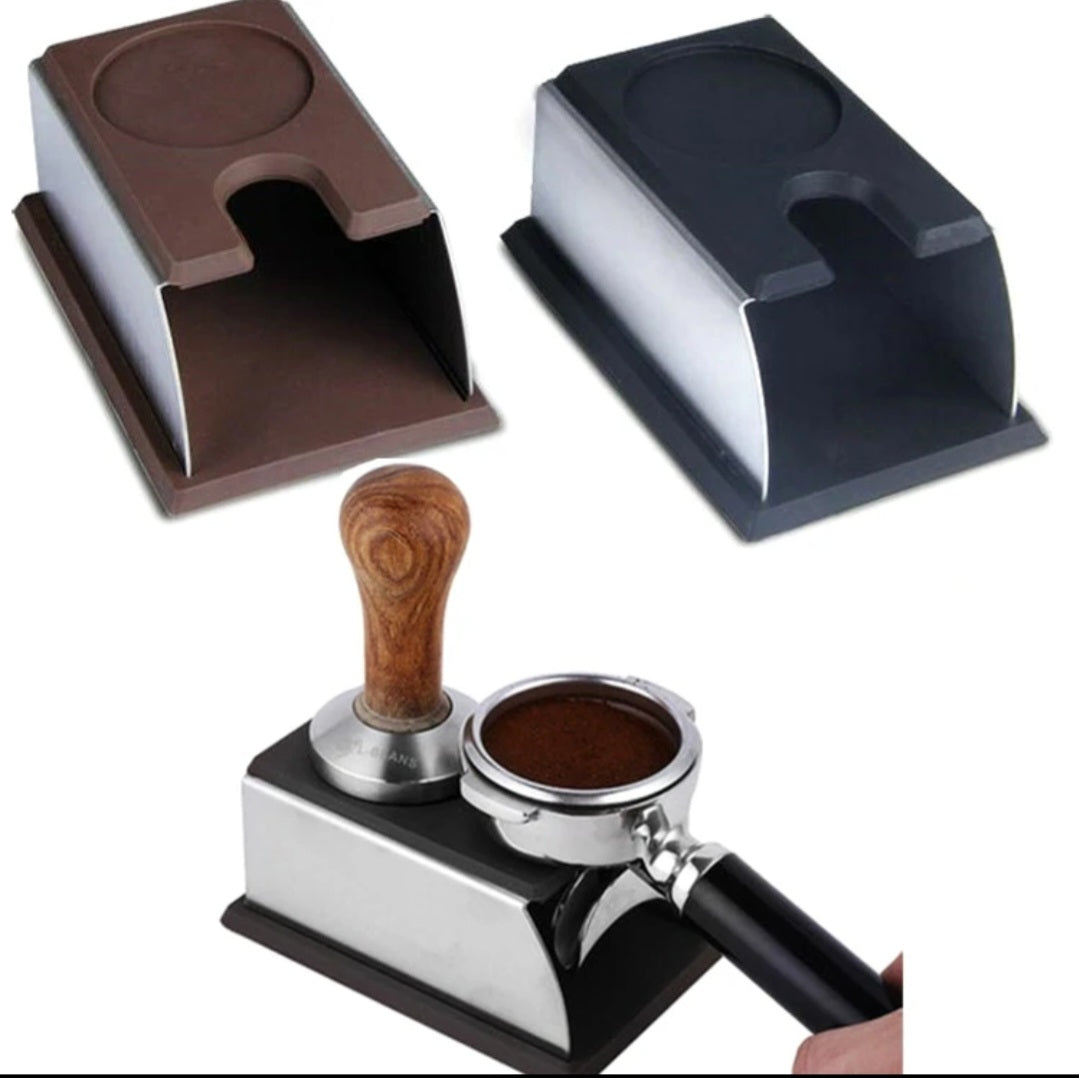 Tamping station